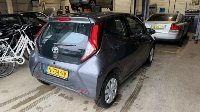 Toyota AYGO 1.0 VVT-i x-fun
