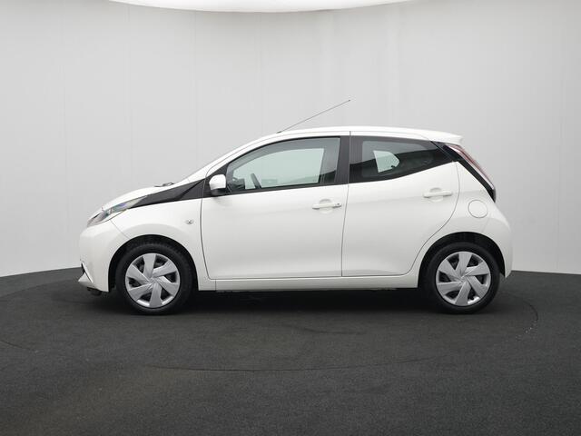 Toyota AYGO 1.0 VVT-i x-play | NL Auto | Dealer Onderhouden | Achteruitrijcamera |