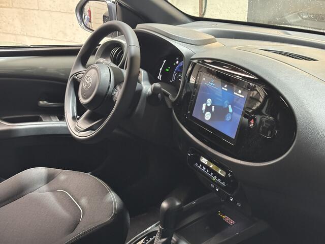 Toyota AYGO X Hybrid 115 Pulse / Camera / Applecarplay/Androidauto / Parkeersensoren V+A / Stoelverwarming /