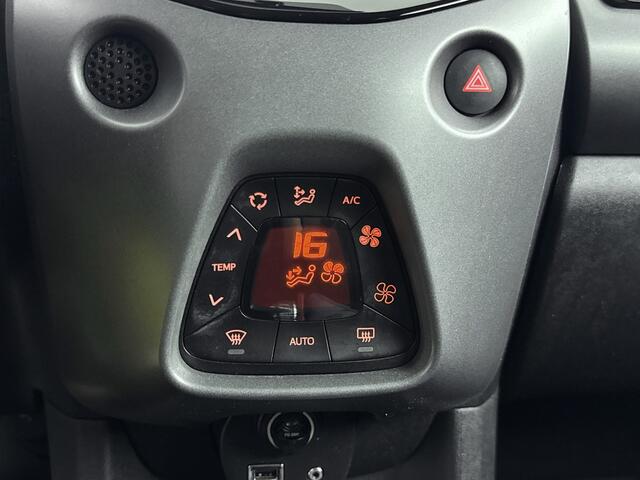 Toyota AYGO 1.0 VVT-i x-joy Automaat | Dealer onderhouden | Climate Control | Apple CarPlay/Android Auto | DAB | Automatische verlichting | Elektrische ramen voor | Elektrisch verstelbare spiegels |