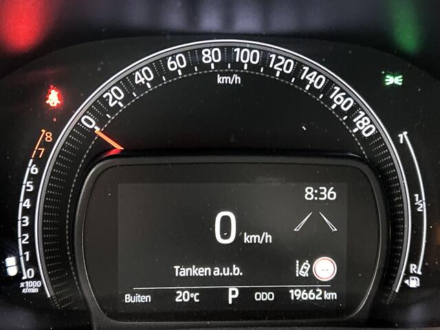 Toyota AYGO X 1.0 VVT-i S-CVT Pulse + | BTW Voertuig | Parkeersensoren voor+achter | Keyless Entry/Start | Climate Control | Cruise Control Adaptive | achteruitrijcamera | Apple CarPlay/Android Auto |
