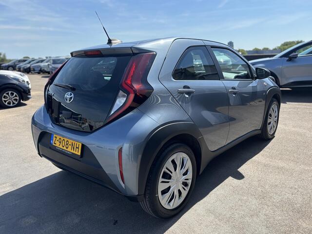 Toyota AYGO X 1.0 VVT-i S-CVT Play Automaat, Apple Carplay en/of Android auto navigatie, Achteruitrijcamera, Adaptieve cruise control, 1e eign. Nieuw geleverd, NL-auto