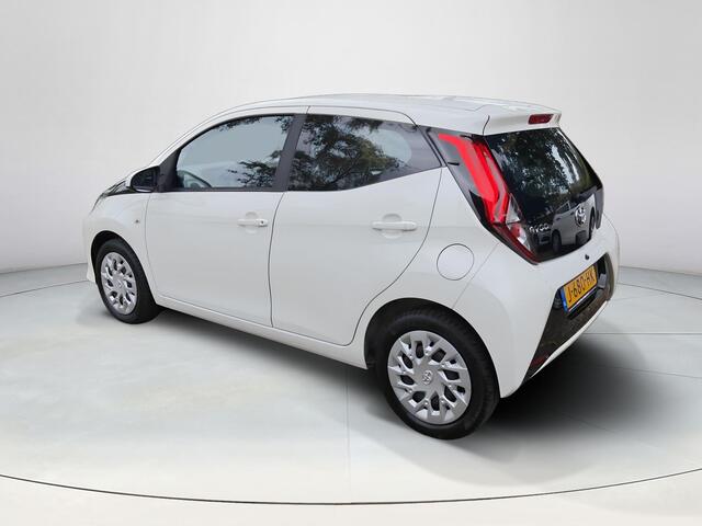 Toyota AYGO 1.0 VVT-i x-play
