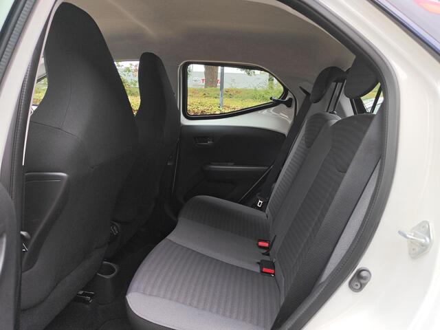 Toyota AYGO 1.0 VVT-i x-play