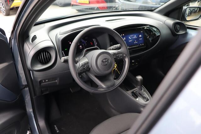 Toyota AYGO X Hybrid 115 play Go Pack, LM velgen
