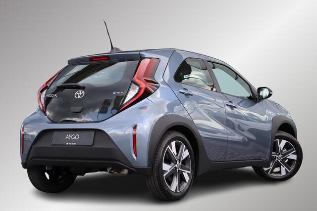 Toyota AYGO X Hybrid 115 play Go Pack, LM velgen € 700 Demo voordeel!