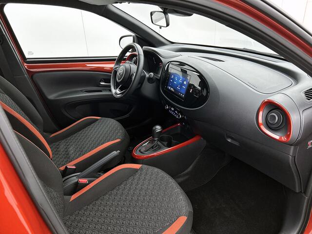 Toyota AYGO X 1.0 VVT-i S-CVT Pulse + | BTW Voertuig | Parkeersensoren voor+achter | Keyless Entry/Start | Climate Control | Cruise Control Adaptive | achteruitrijcamera | Apple CarPlay/Android Auto |