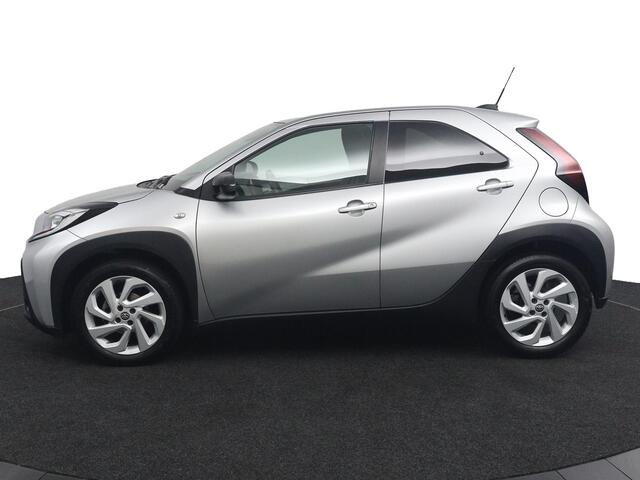 Toyota AYGO X 1.0 VVT-i MT first | Automatische Airco | Privacy Glas | Lichtmetalen Velgen | Cruise Control Adaptief | Led Verlichting |