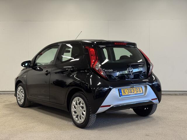 Toyota AYGO 1.0 VVT-i x-play limited