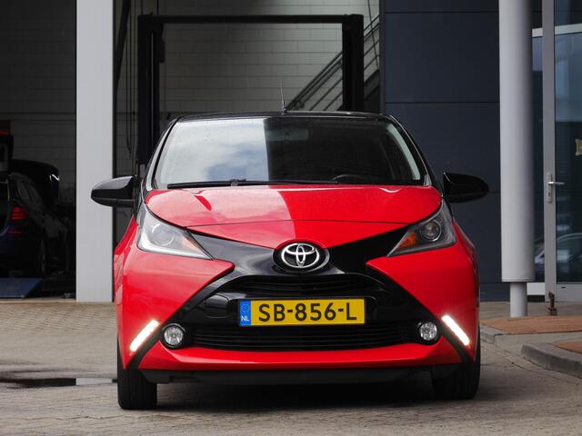 Toyota AYGO 1.0 VVT-i x-cite | Achteruitrijcamera | Airco | 5 Deurs | Lichtmetalen velgen | Led dagrijverlichting | Apple Carplay/Android Auto | Elektrische ramen voor