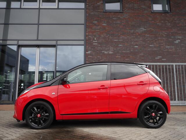 Toyota AYGO 1.0 VVT-i x-cite | Achteruitrijcamera | Airco | 5 Deurs | Lichtmetalen velgen | Led dagrijverlichting | Apple Carplay/Android Auto | Elektrische ramen voor