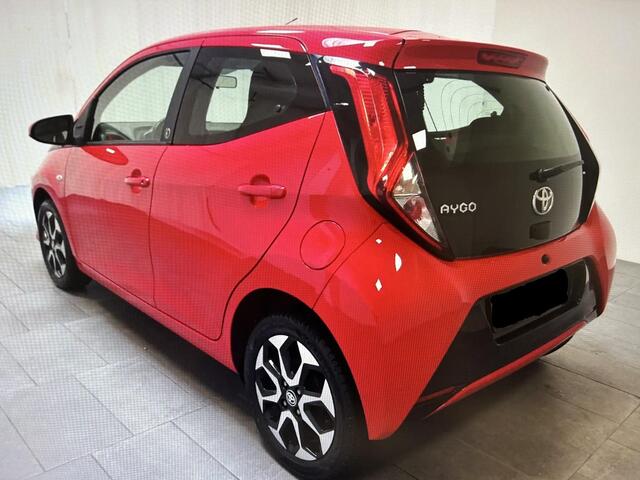 Toyota AYGO 1.0 VVT-i x-joy