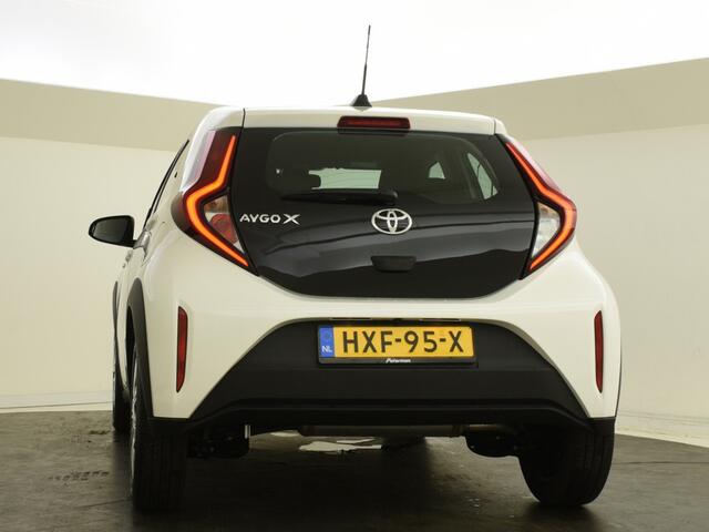 Toyota AYGO X 1.0 VVT-i MT Play | Carplay/AndroidAuto | Camera | Adapt. cruise