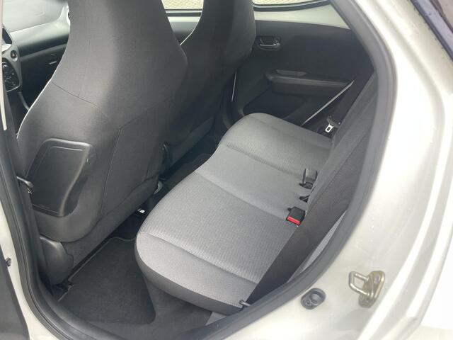 Toyota AYGO 1.0 VVT-i x-play
