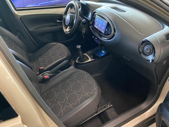 Toyota AYGO X 1.0 VVT-i MT Envy