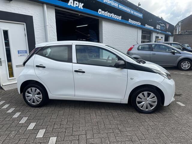 Toyota AYGO 1.0 VVT-i x-now /Nieuwe apk/Airco/All season banden/cruis control