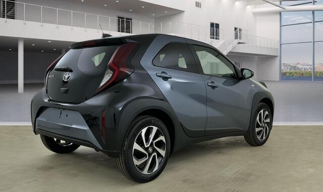 Toyota AYGO X 1.0 VVT-i S-CVT Pulse Automaat/Stoelverwarming/Camera/Sportvelgen