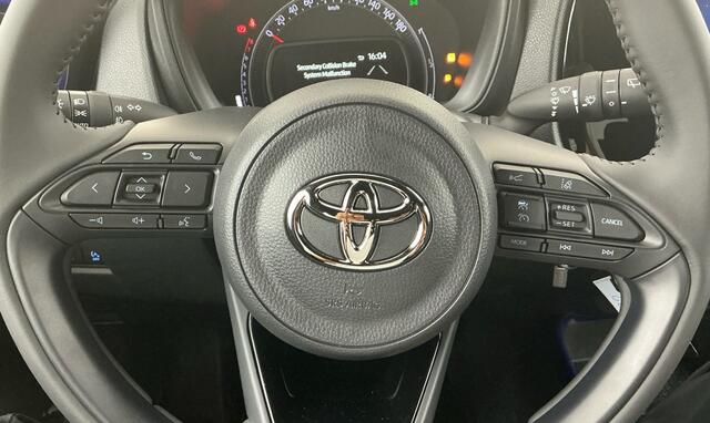 Toyota AYGO X 1.0 VVT-i S-CVT Pulse Automaat/Stoelverwarming/Camera/Sportvelgen