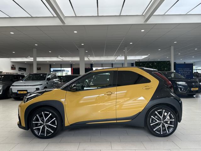 Toyota AYGO X Hybrid 115 GR Sport [ CARPLAY I JBL AUDIO + SUBWOOFER I CAMERA I CLIMA ]