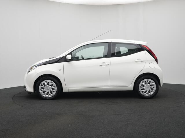 Toyota AYGO 1.0 VVT-i x-play