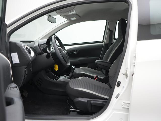 Toyota AYGO 1.0 VVT-i x-play