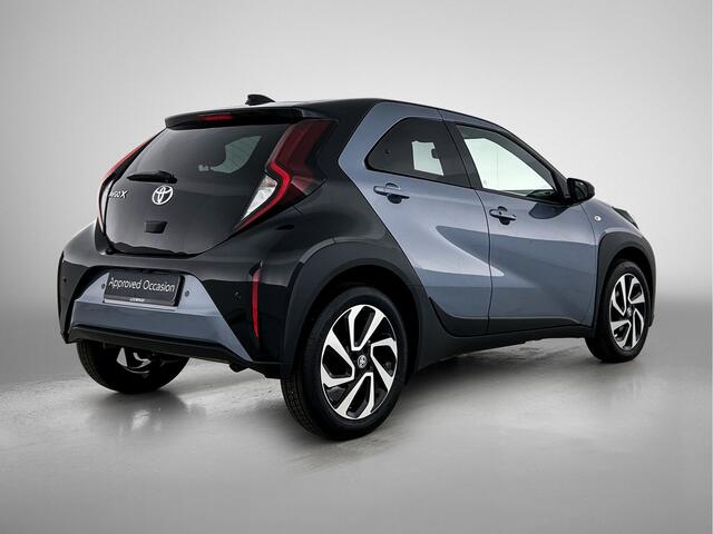 Toyota AYGO X 1.0 VVT-i S-CVT Pulse + | BTW Voertuig | Parkeersensoren voor+achter | Keyless Entry/Start | Climate Control | Cruise Control Adaptive | achteruitrijcamera | Apple CarPlay/Android Auto |