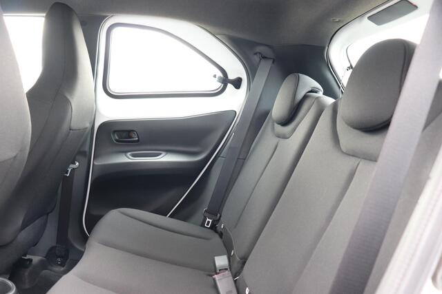 Toyota AYGO X 1.0 VVT-i S-CVT Play, 1e eigenaar, Apple Carplay/Android Auto, Cruise control, Parkeercamera!
