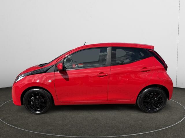 Toyota AYGO 1.0 VVT-i x-play automaat