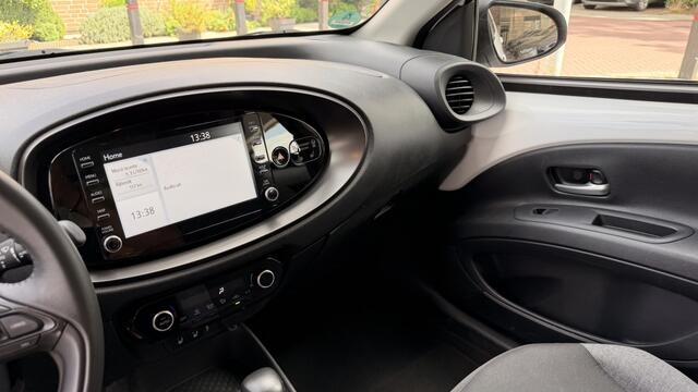 Toyota AYGO X 1.0 VVT-i S-CVT Play