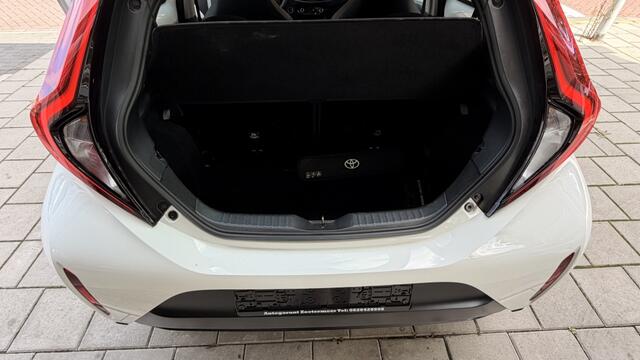 Toyota AYGO X 1.0 VVT-i S-CVT Play