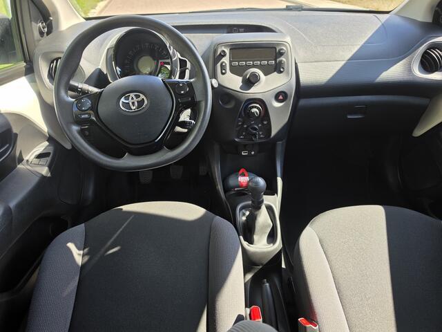 Toyota AYGO 1.0 VVT-i x-fun