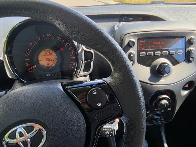 Toyota AYGO 1.0 VVT-i x-fun