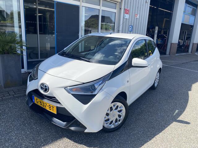 Toyota AYGO 1.0 VVT-i x-play limited Afn. Trekhaak Android Auto Apple Carplay