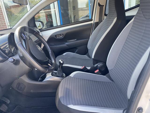 Toyota AYGO 1.0 VVT-i x-play limited Afn. Trekhaak Android Auto Apple Carplay