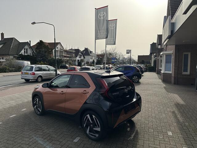 Toyota AYGO X Hybrid 115 envy