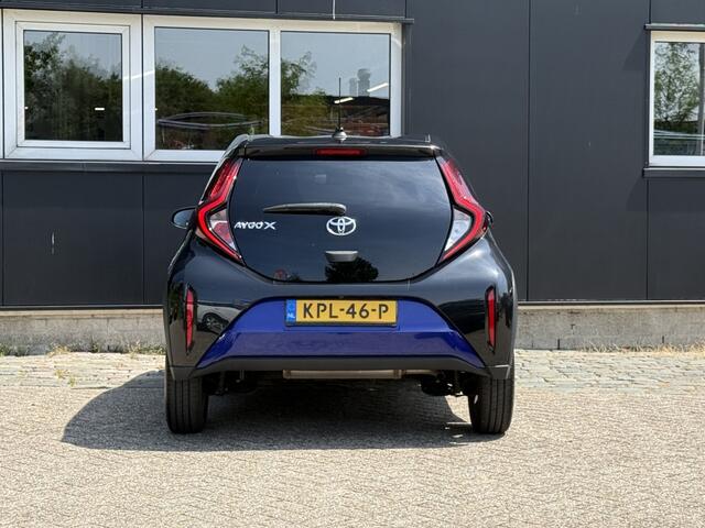 Toyota AYGO X 1.0 VVT-i MT Pulse/StoelVerwarm/LaneAs/17"/TwoTone/Camera/ACC