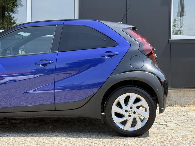 Toyota AYGO X 1.0 VVT-i MT Pulse/StoelVerwarm/LaneAs/17"/TwoTone/Camera/ACC