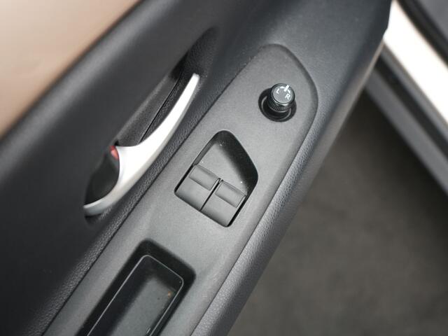 Toyota AYGO X 1.0 VVT-i S-CVT Envy | NL Auto | JBL Audio | Dealer Onderhouden | Achteruitrijcamera |