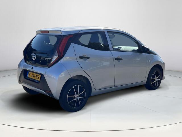Toyota AYGO 1.0 VVT-i x-fun