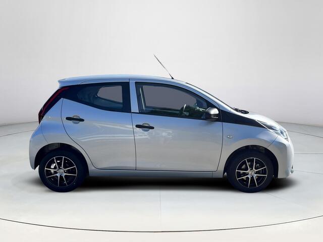 Toyota AYGO 1.0 VVT-i x-fun