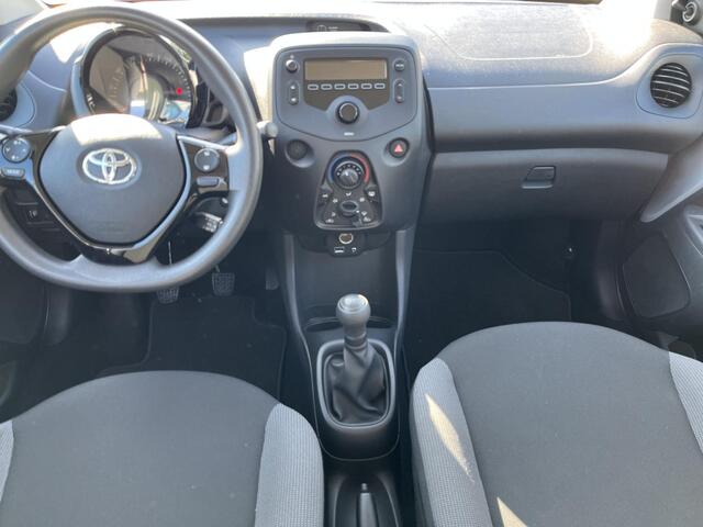 Toyota AYGO 1.0 VVT-i x-fun