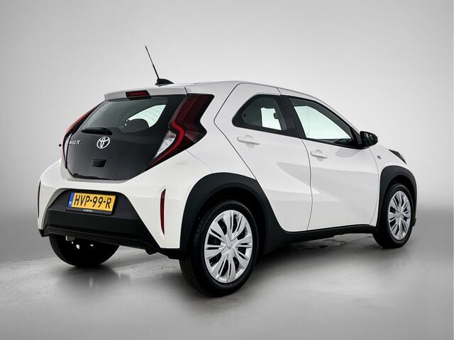 Toyota AYGO X 1.0 VVT-i MT Play | Apple CarPlay / Android Auto (Navigatie) | Camera | Airco |