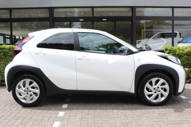 Toyota AYGO X 1.0 VVT-i MT first | Rijklaar | Apple/Android | Stoel-verw. | Adap. Cruise. | DAB+ | Camera | LED
