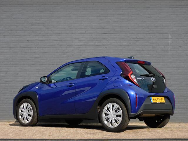 Toyota AYGO X 1.0 VVT-i MT Play CARPLAY/ANDROID! CAMERA! BLUETOOTH! CRUISE! AIRCO!