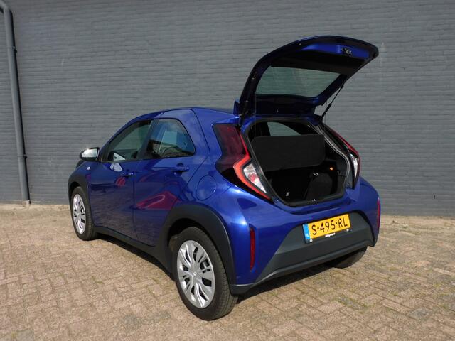Toyota AYGO X 1.0 VVT-i MT Play CARPLAY/ANDROID! CAMERA! BLUETOOTH! CRUISE! AIRCO!