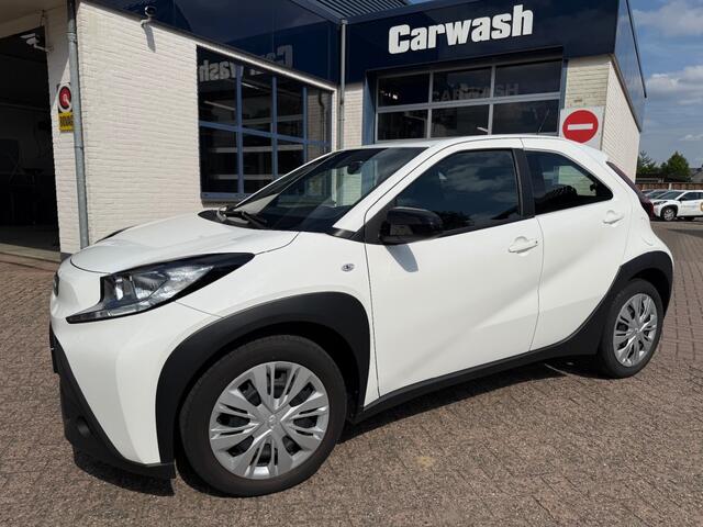 Toyota AYGO 1.0 VVT-I MT Play 1e Eig. NL-Auto *Geen Afl. kosten*