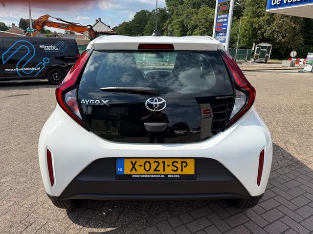 Toyota AYGO 1.0 VVT-I MT Play 1e Eig. NL-Auto *Geen Afl. kosten*