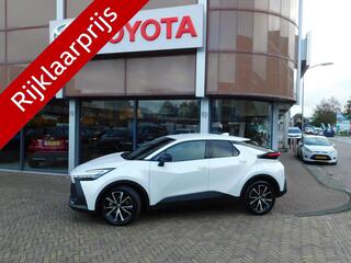 toyota-c-hr-2.0-plug-in-hybrid-220-