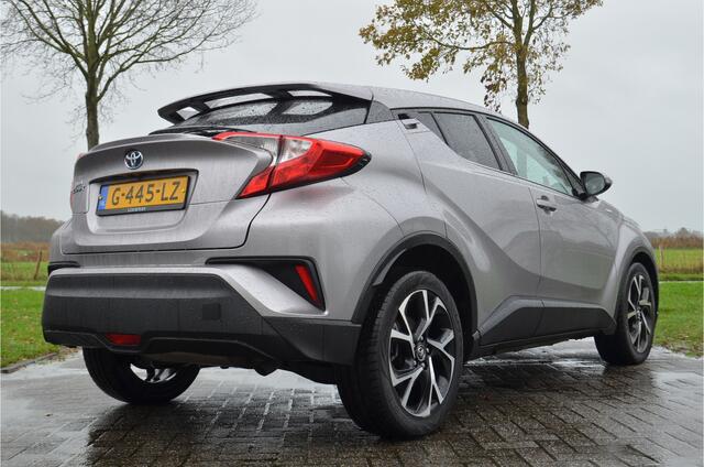 Toyota C-HR 1.8 Hybrid Dynamic a.Camera | Keyless | Navi | Lane assist | Stoelverwarming | 18'' LMV