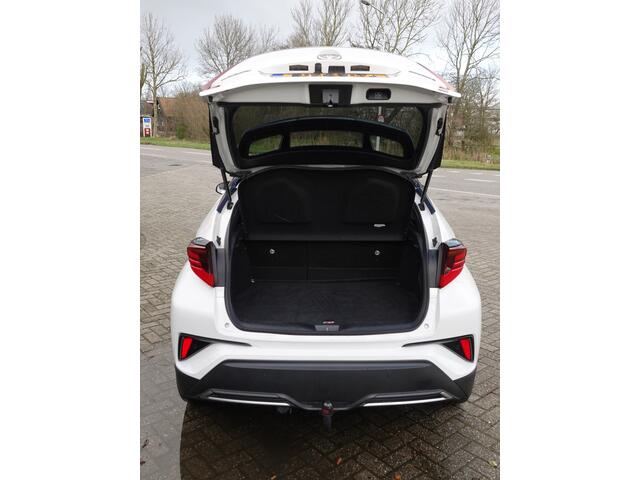 Toyota C-HR 2.0 Hybrid GR-Sport H-LEER | TREKH. | ECC | NAVI | JBL AUDIO